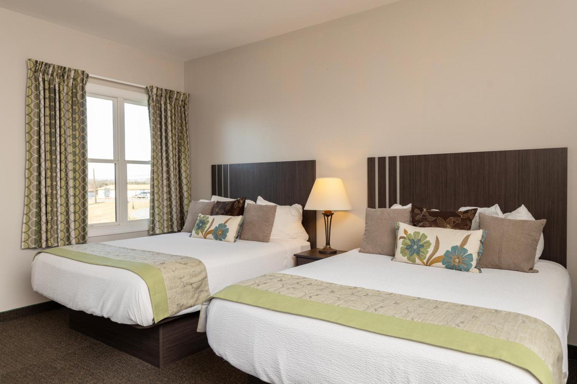 Brinton Suites Уест Честър Екстериор снимка