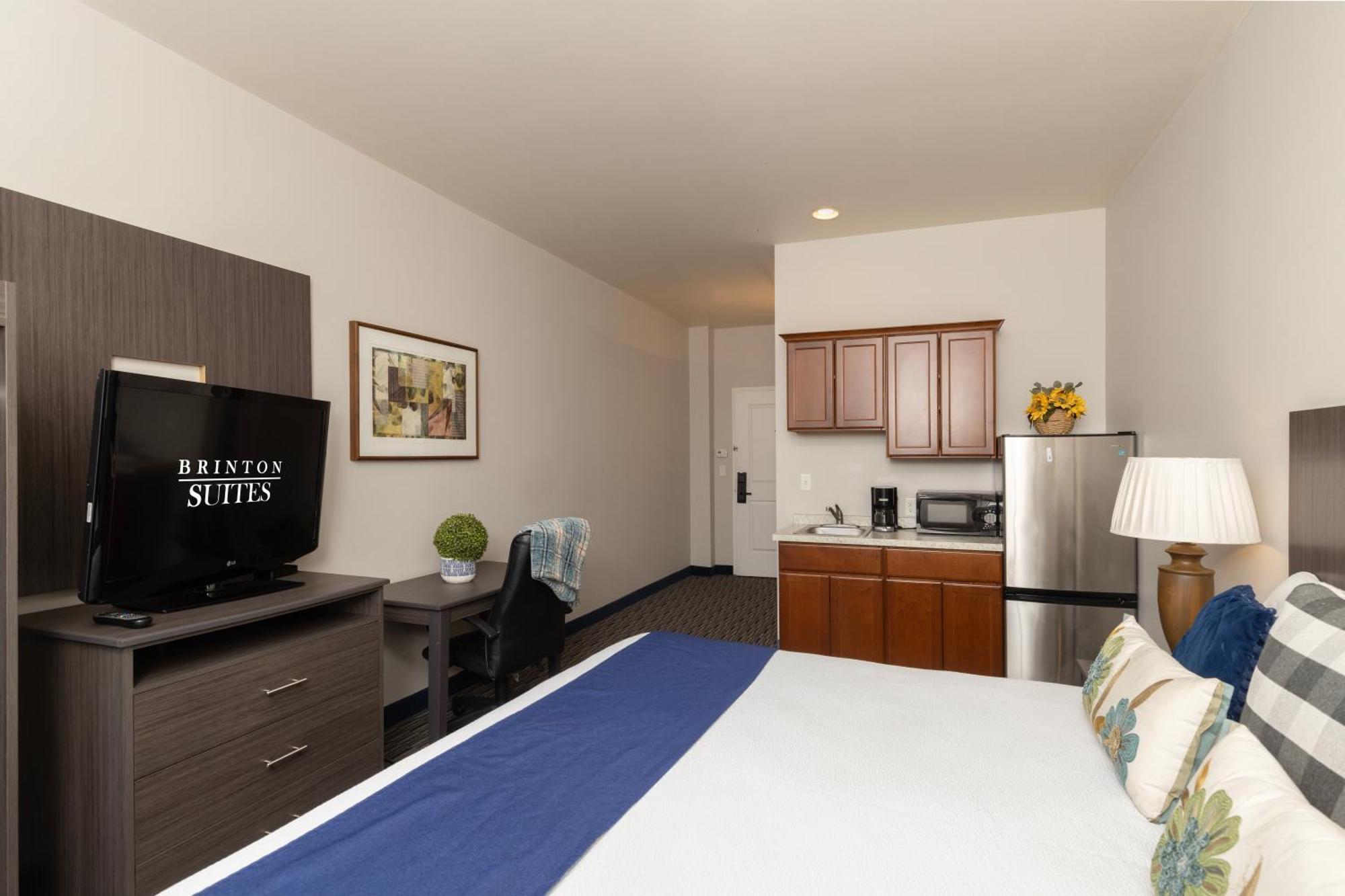 Brinton Suites Уест Честър Екстериор снимка