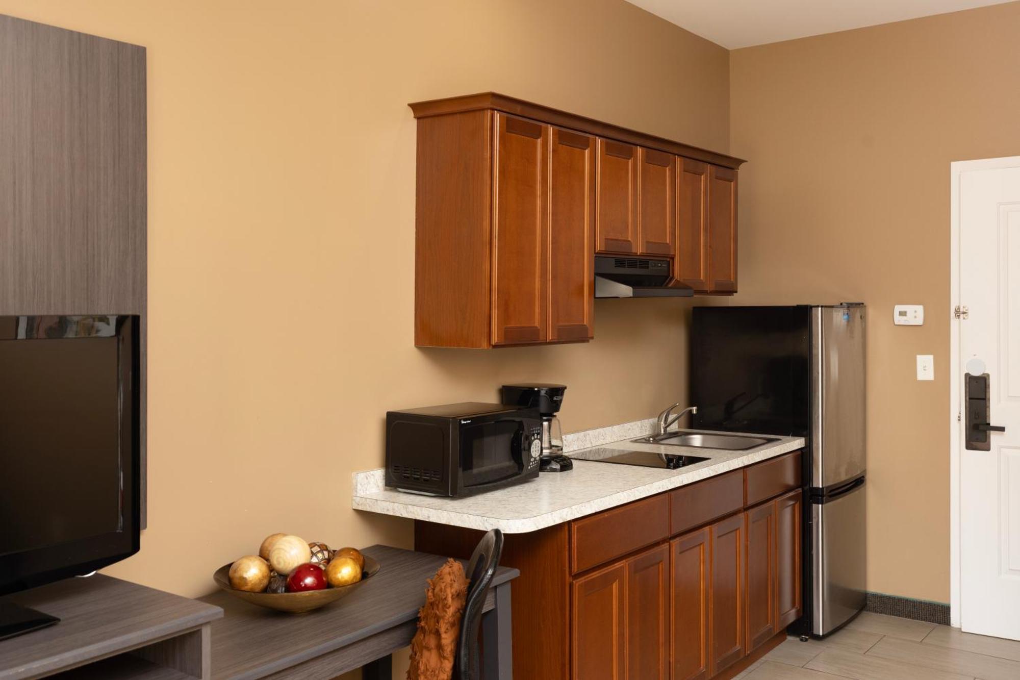 Brinton Suites Уест Честър Екстериор снимка